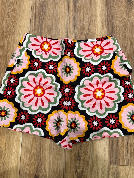 Boden Pants - Boden 12 Adorable Linen Floral Shorts EUC!!!